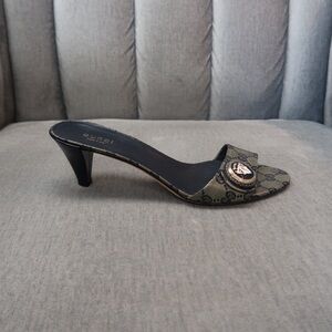Gucci Black and Beige GG Canvas Slip-On Kitten Heel Mule